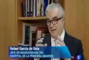 El Doctor García de Sola durante su exposición sobre la Enfermedad de Parkinson en TVE 
