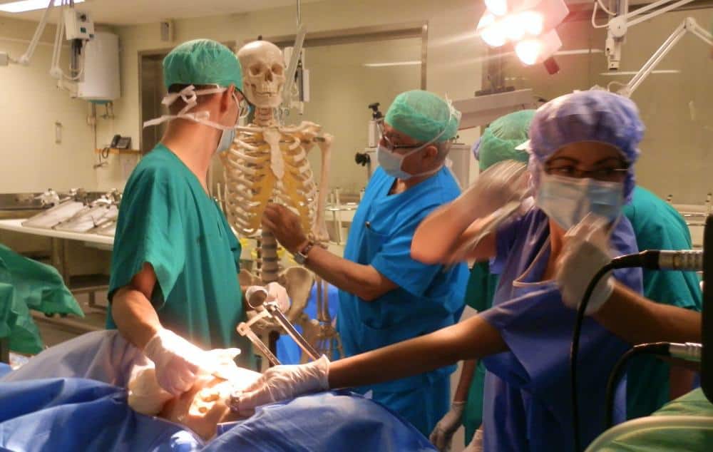 Curso de tecnicas avanzadas en neurocirugia. Catedra de innovacion neuroquirurgica. UAM